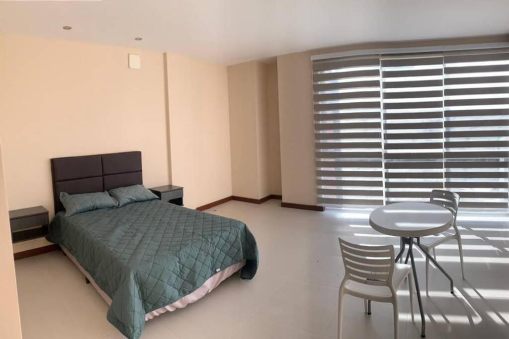 Lujoso Apartamento En Zona Exclusiva! Tarija Eksteriør billede
