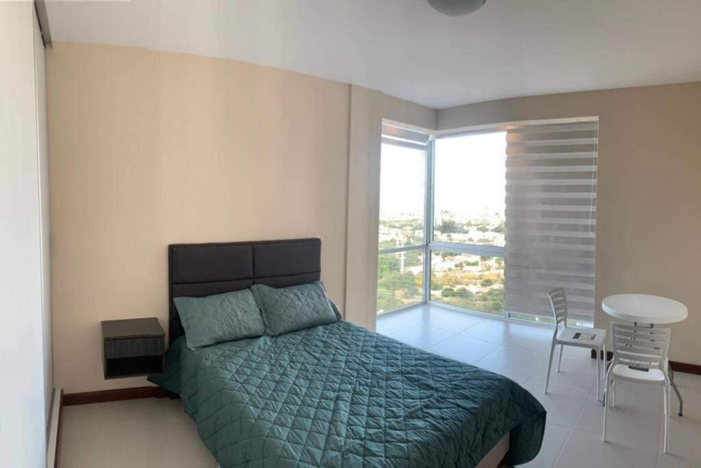 Lujoso Apartamento En Zona Exclusiva! Tarija Eksteriør billede